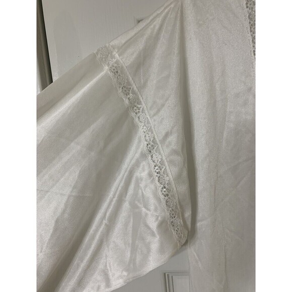 Vintage 70’s New Old Stock Vanity Fair S Embroidered Nightgown Snuggallure (K5) - Picture 5 of 11